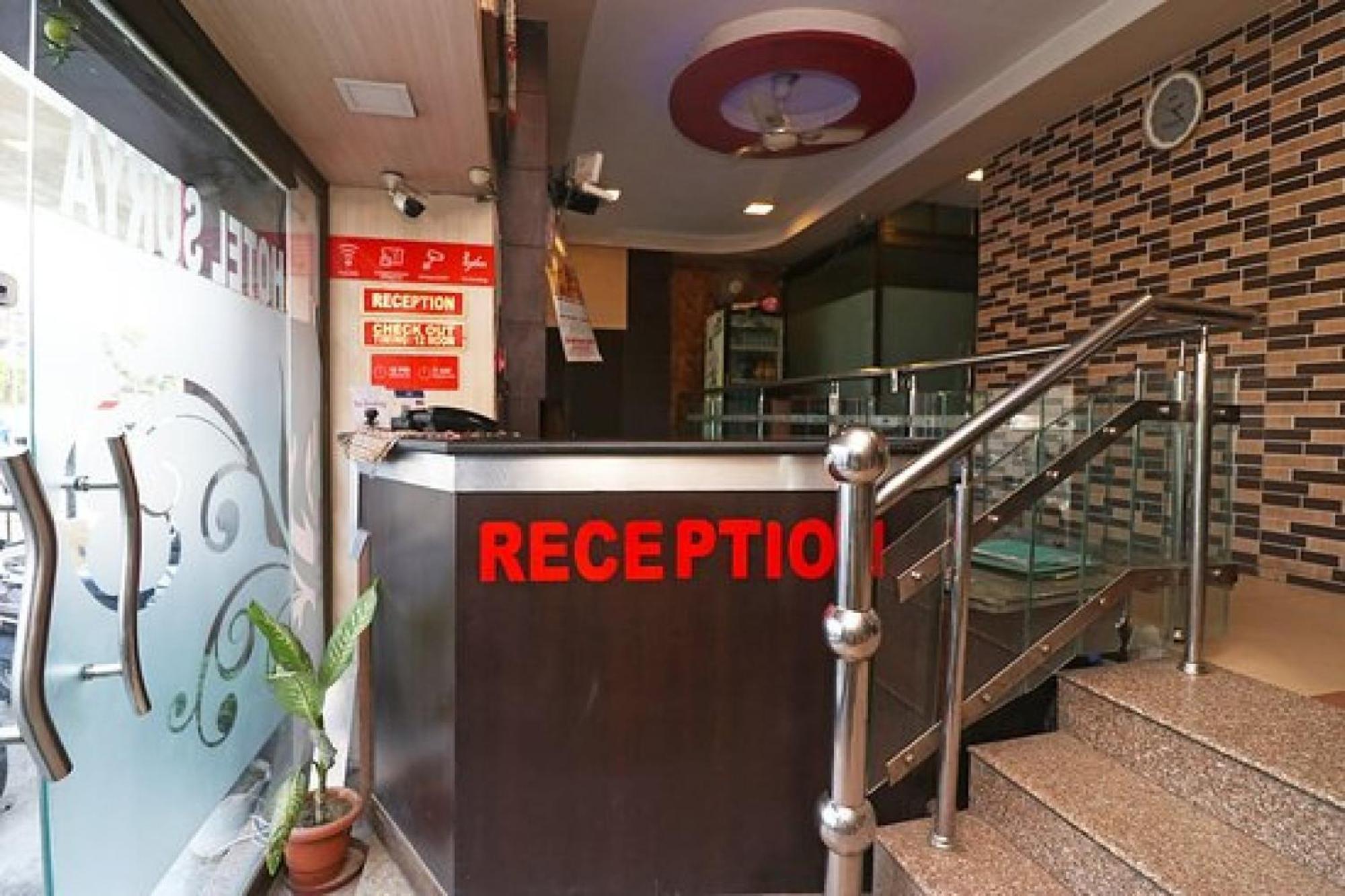 Capital O Hotel Surya Continental Λάκναου Εξωτερικό φωτογραφία