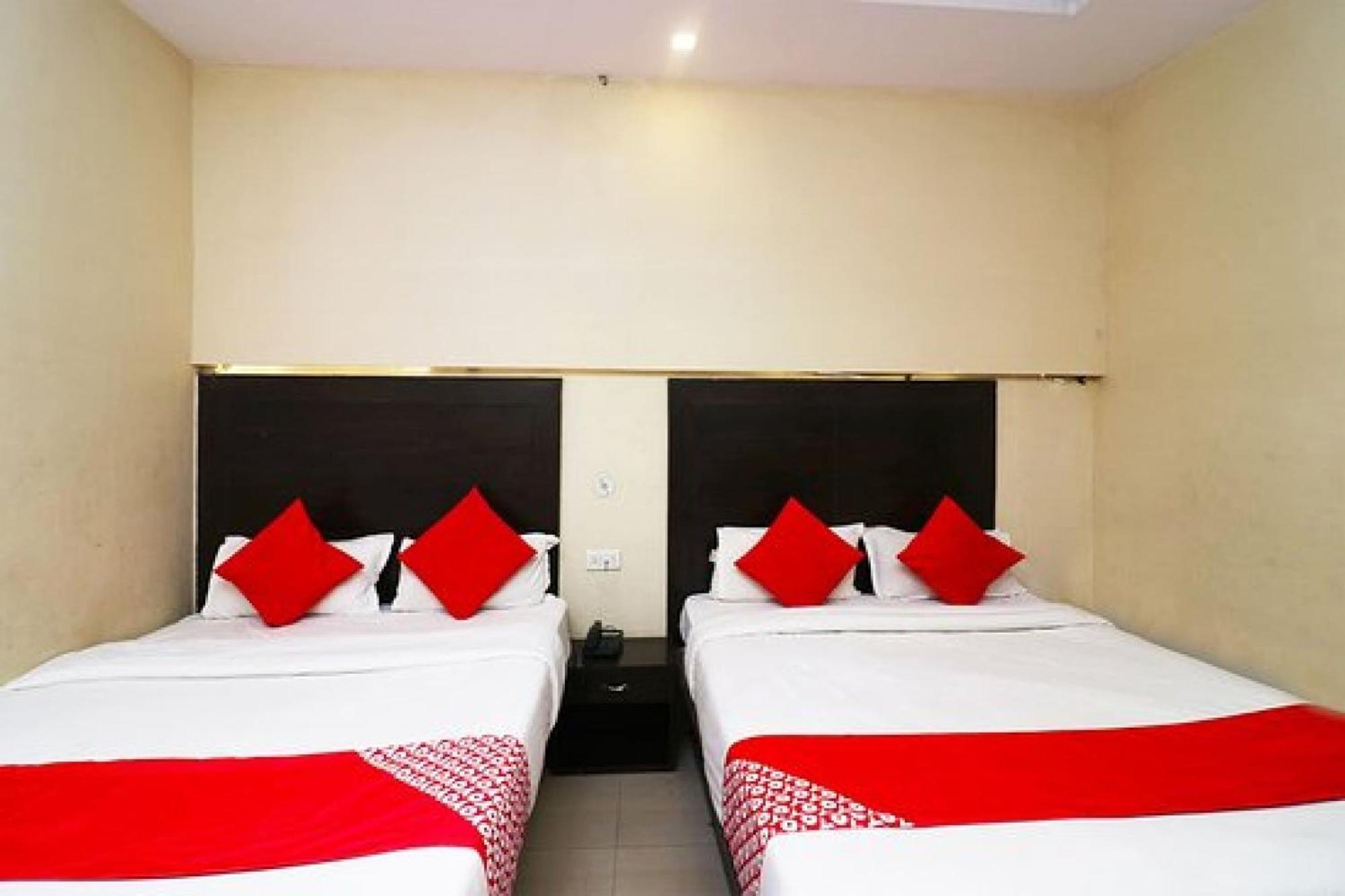 Capital O Hotel Surya Continental Λάκναου Εξωτερικό φωτογραφία